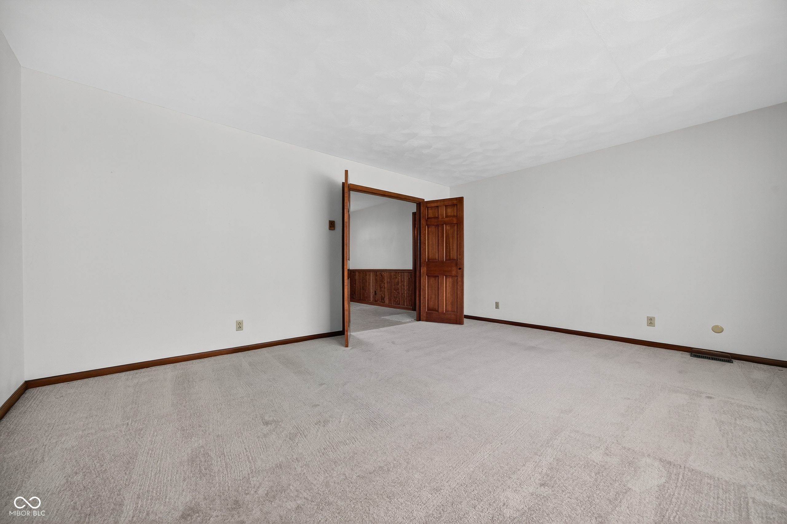 1500 South Anderson Street Elwood, IN 46036 - Photo 9 of 32