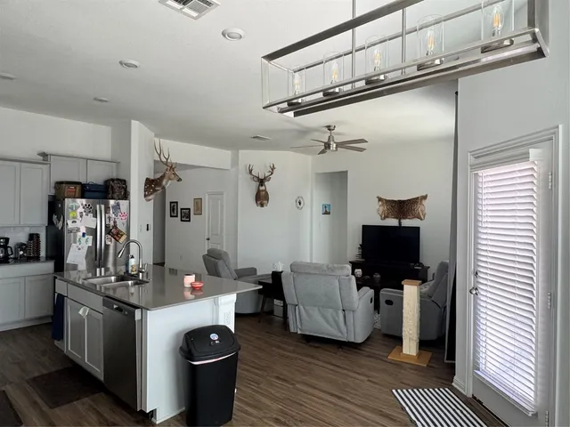 $2,300 | 2005 Long Shadow Lane, Georgetown, TX 78628