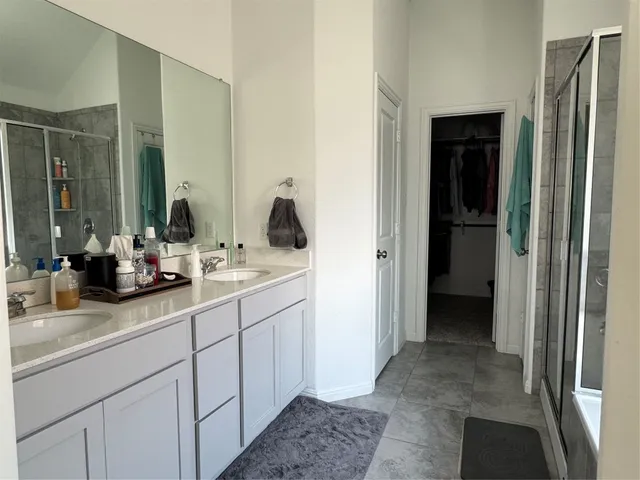 $2,300 | 2005 Long Shadow Lane, Georgetown, TX 78628