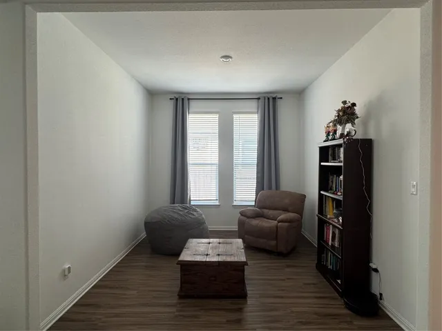 $2,300 | 2005 Long Shadow Lane, Georgetown, TX 78628