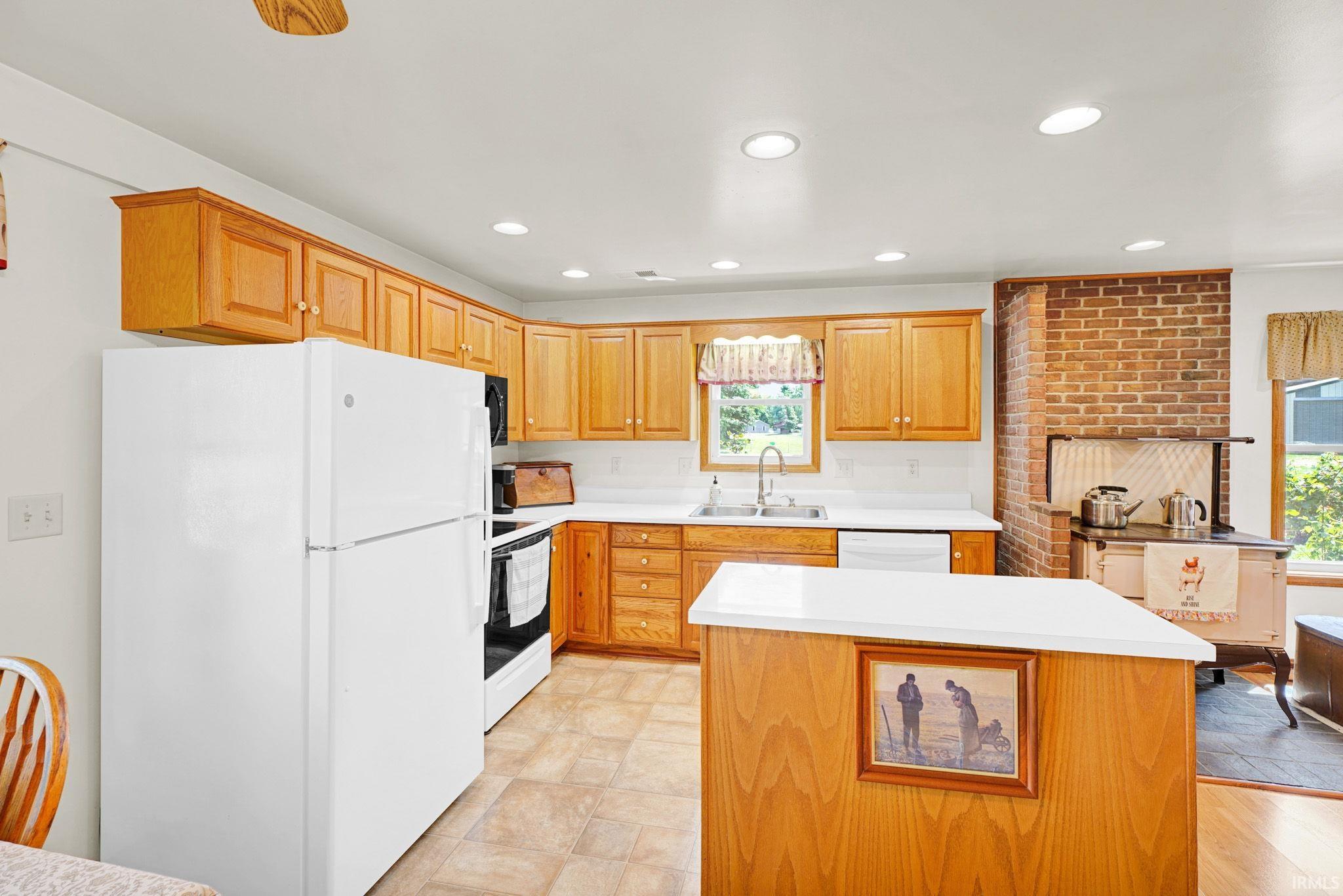 4800 Shireman Road Poseyville, IN 47633 - Photo 7 of 46