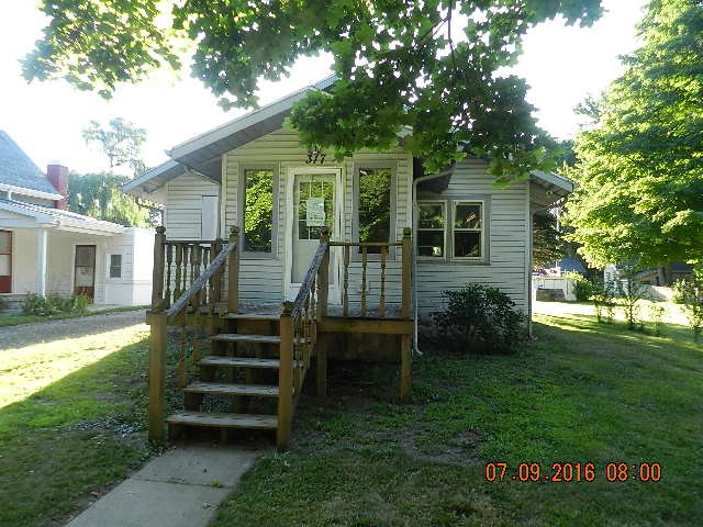 317 Fulton Avenue Rochester, IN 46975 - Photo 1 of 13