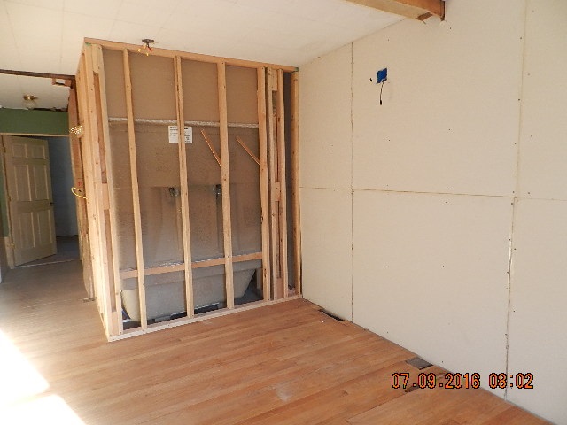 317 Fulton Avenue Rochester, IN 46975 - Photo 6 of 13