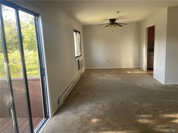$2,400 | 32 Scarborough Lane, Unit D, Wappingers Falls, NY 12590