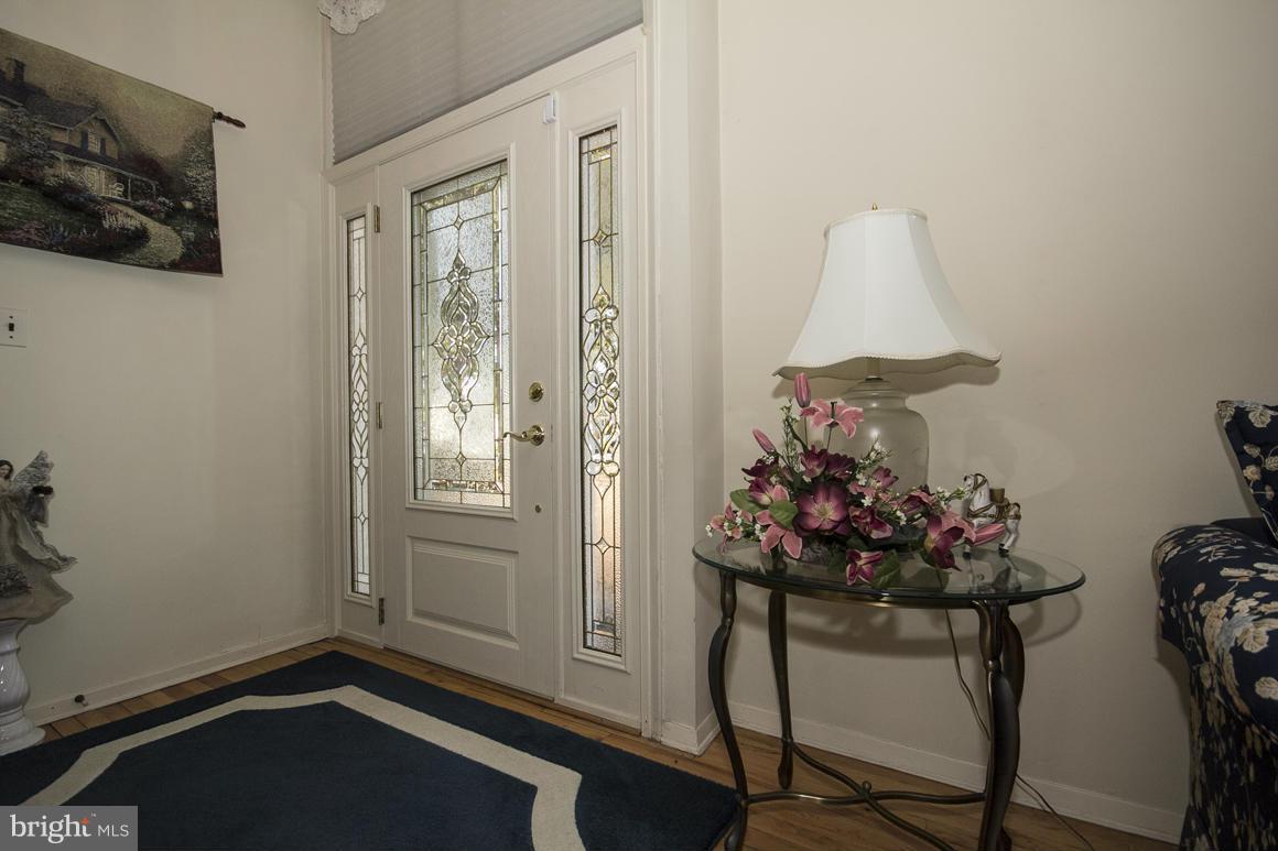 8220 Arrowhead Road Pikesville, MD 21208 - Photo 3 of 30 Interior (General)