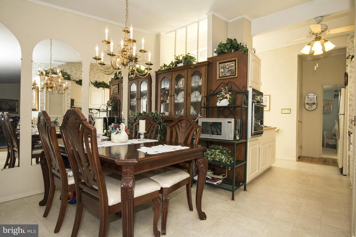 8220 Arrowhead Road Pikesville, MD 21208 - Photo 6 of 30 Dining Room
