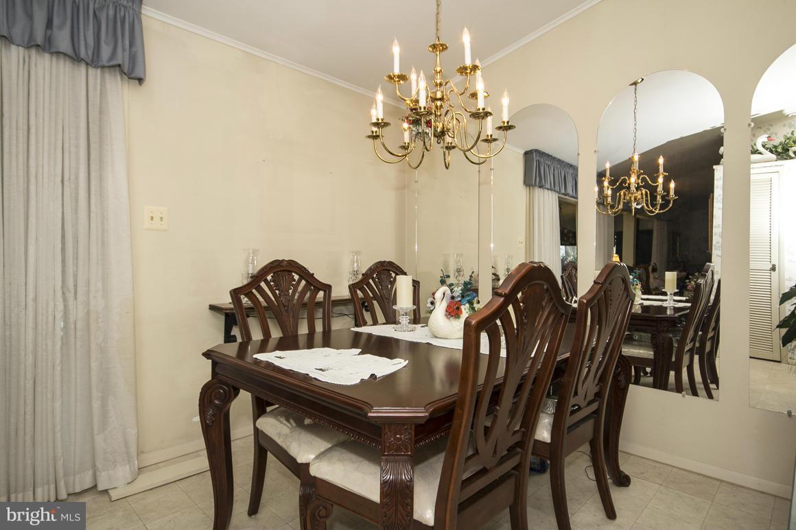 8220 Arrowhead Road Pikesville, MD 21208 - Photo 7 of 30 Dining Room