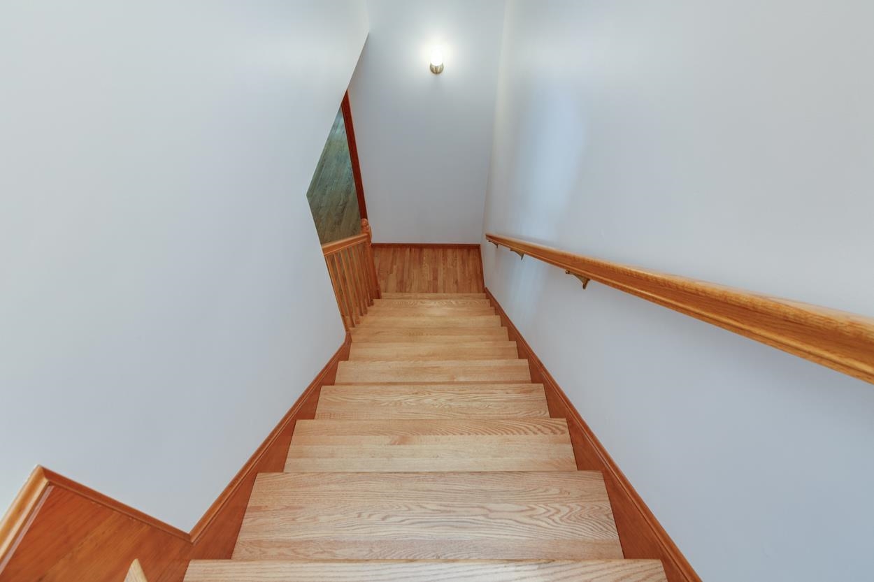 71 S Road Deerfield, NH 03037 - Photo 12 of 40