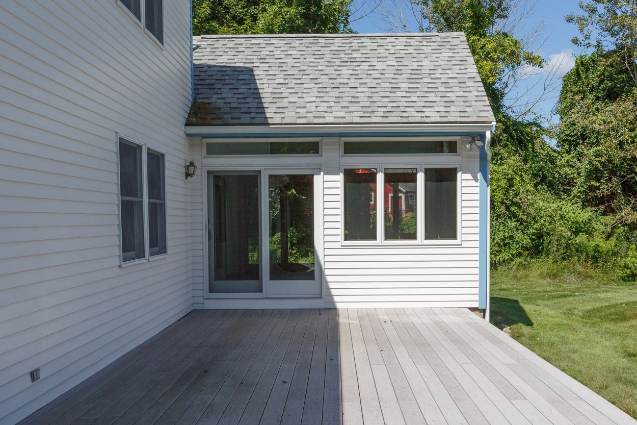 71 S Road Deerfield, NH 03037 - Photo 29 of 40