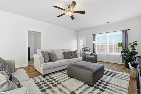 $395,000 | 30 Woodcross Drive, Simpsonville, SC 29681