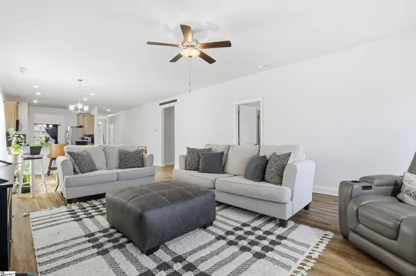 $395,000 | 30 Woodcross Drive, Simpsonville, SC 29681