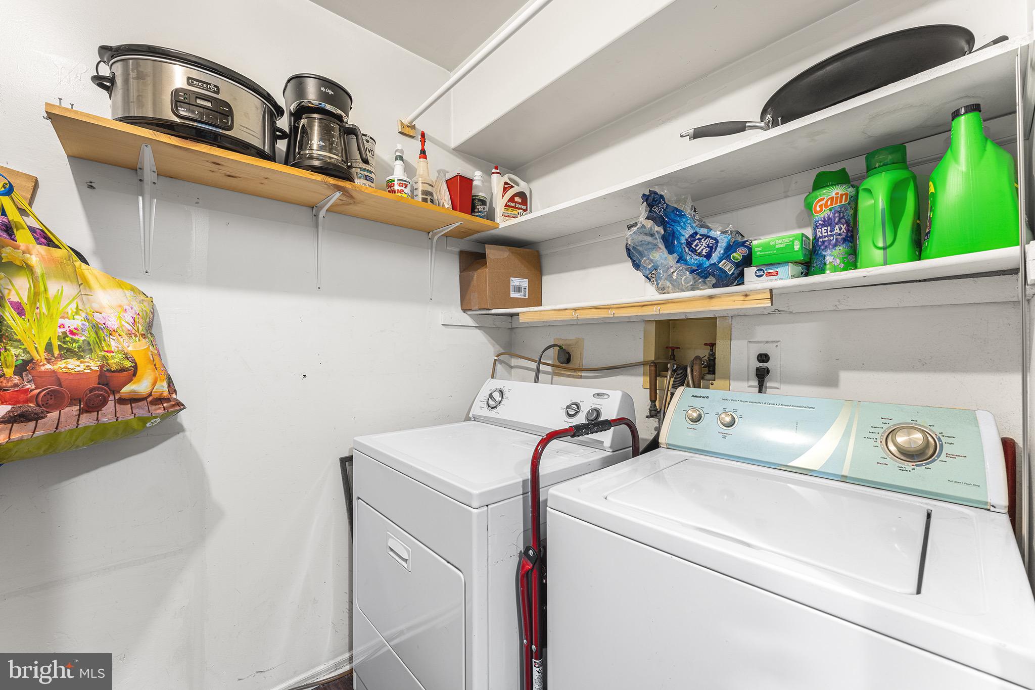 16 Devon Place Sewell, NJ 08080 - Photo 22 of 22 a utility room with dryer and washer