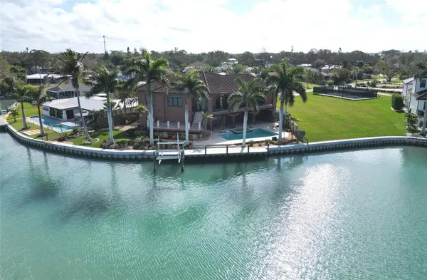 $2,990,000 | 420 Palmetto Crescent, Nokomis, FL 34275