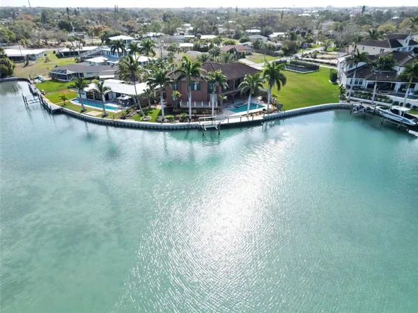 $2,990,000 | 420 Palmetto Crescent, Nokomis, FL 34275