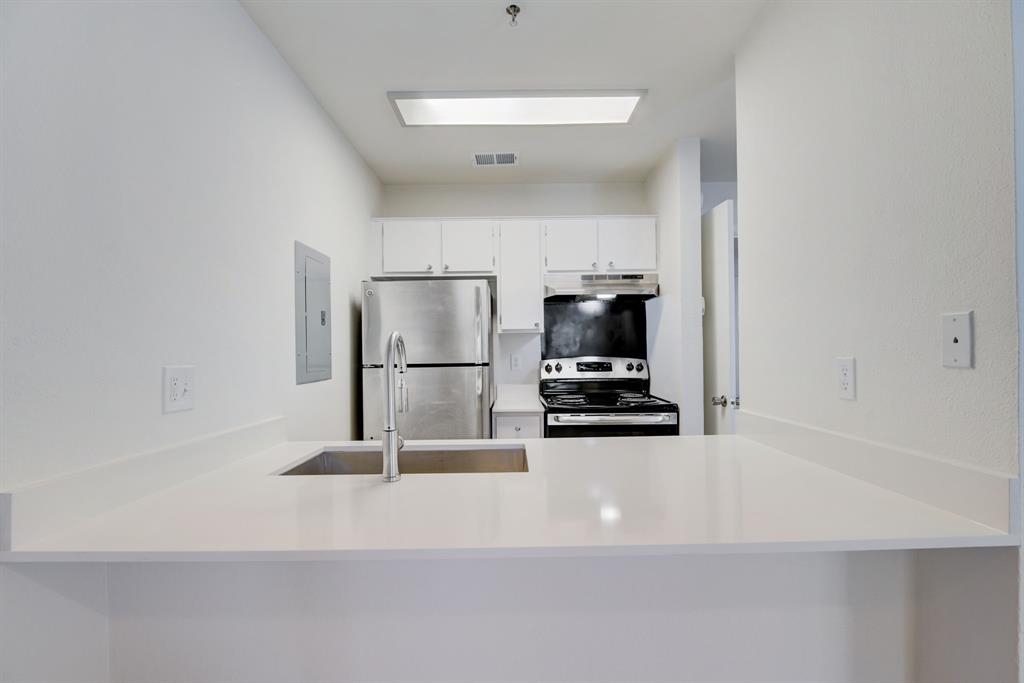 2315 Moser Avenue Dallas, TX 75206 - Photo 4 of 13