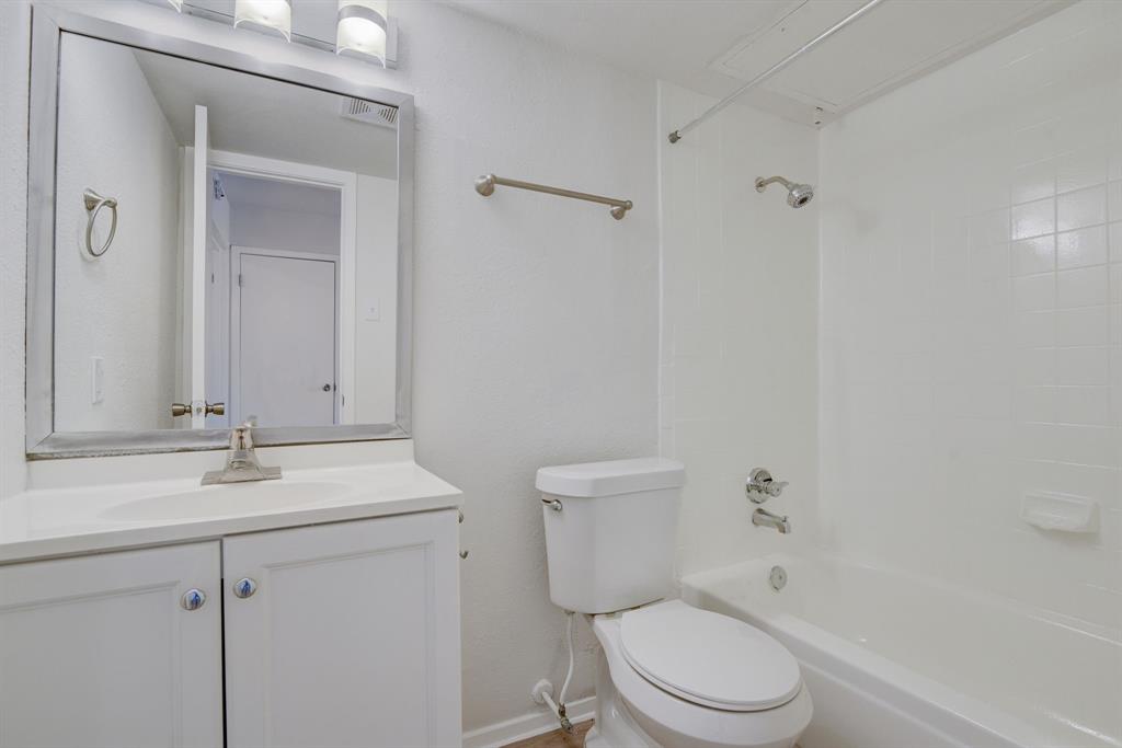 2315 Moser Avenue Dallas, TX 75206 - Photo 9 of 13
