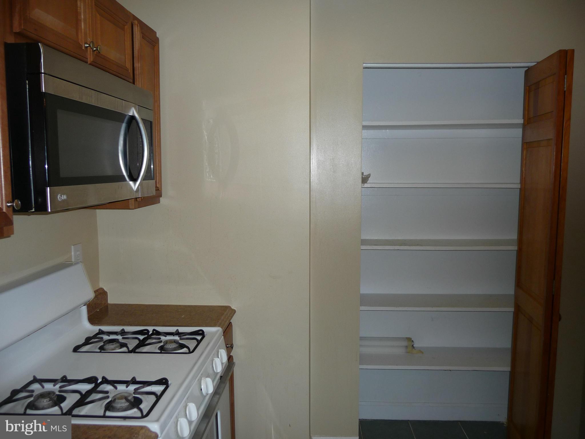 3820 Bel Pre Road, Unit 272 Silver Spring, MD 20906 - Photo 13 of 27 Kitchen