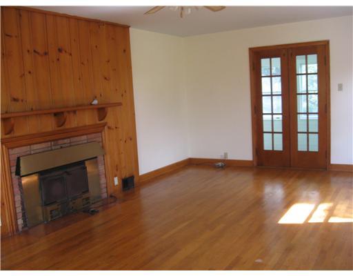 430 F Engle Road Industry, PA 15052 - Photo 3 of 18 Living Room.