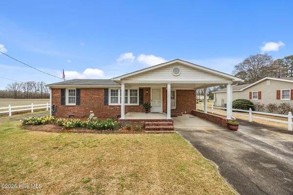 $250,000 | 437 East Kornegay Street, Dover, NC 28526