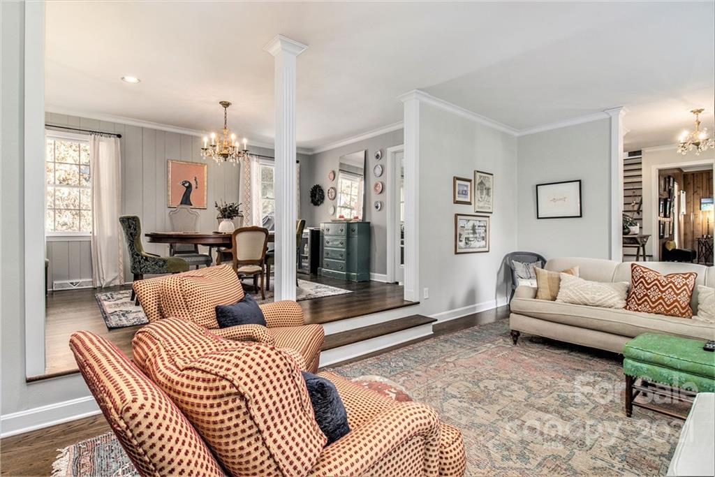 3513 Highview Road Charlotte, NC 28210 - Photo 5 of 27 a living room with furniture