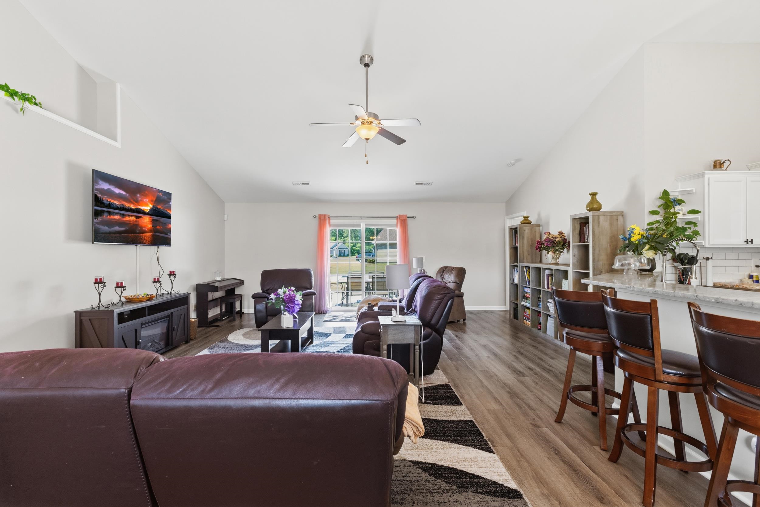9 Rolling Oak Drive Hemingway, SC 29554 - Photo 8 of 34