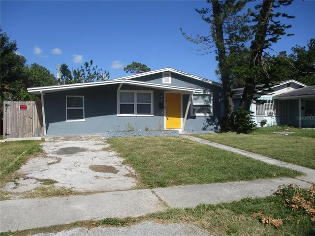 $2,300 | 4437 10th Avenue South, St. Petersburg, FL 33711