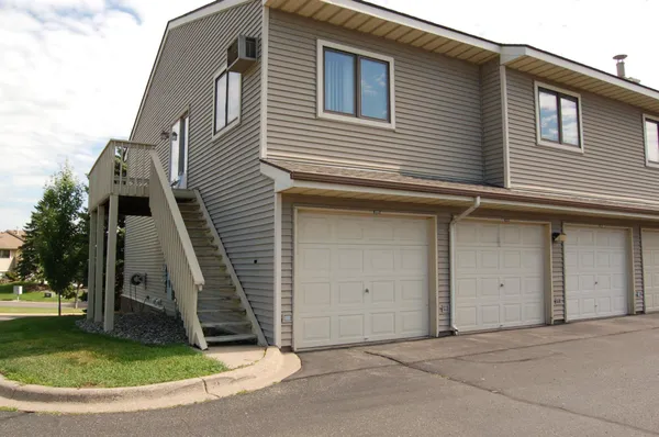 $192,500 | 14843 Endicott Way, Unit 209, Apple Valley, MN 55124