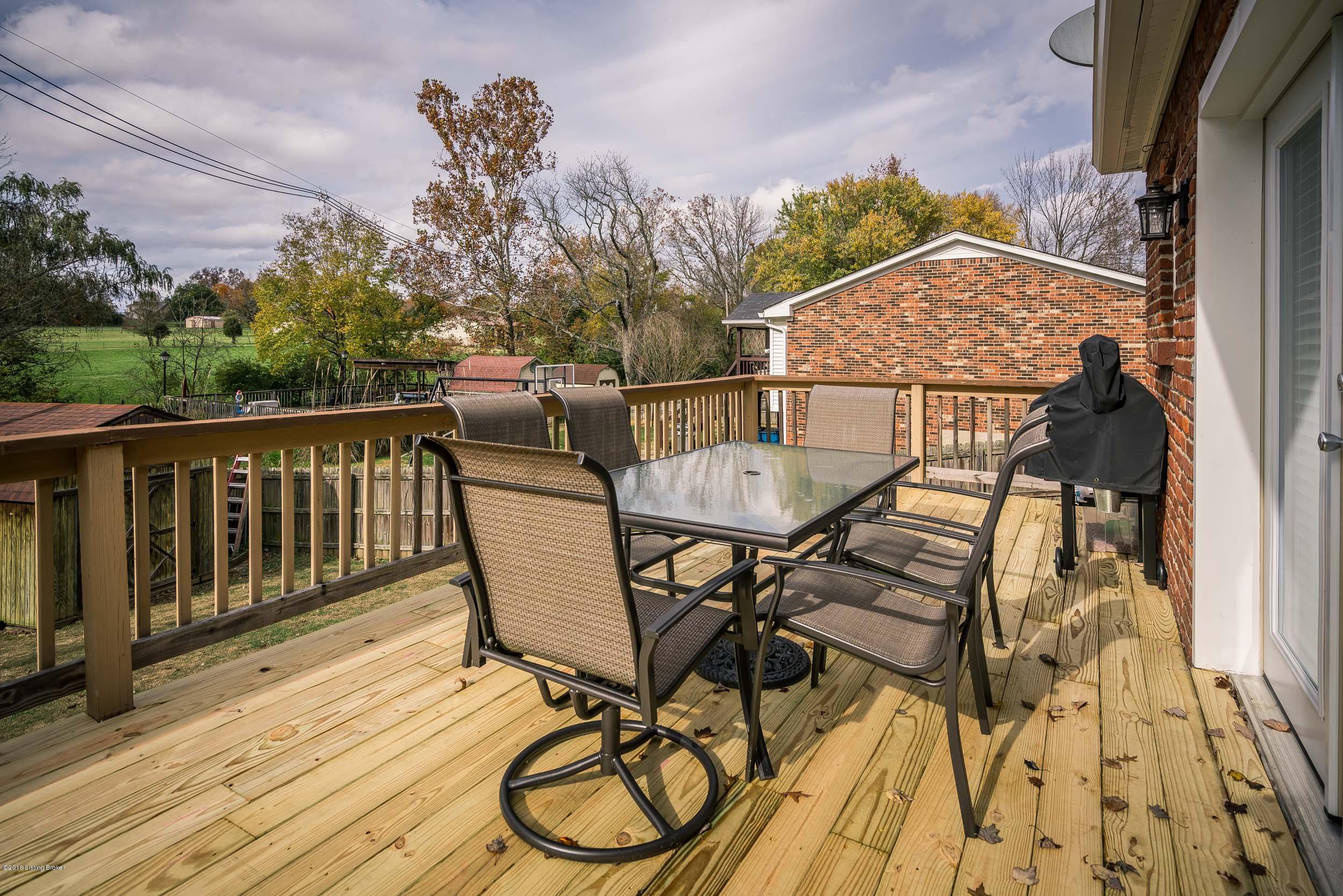 7914 Rochelle Road Louisville, KY 40228 - Photo 16 of 52 16