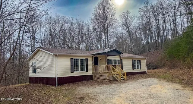 $249,000 | 135 Harold Brooks Lane, Oneida, TN 37841