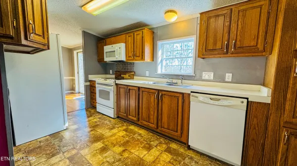 $229,000 | 135 Harold Brooks Lane, Oneida, TN 37841
