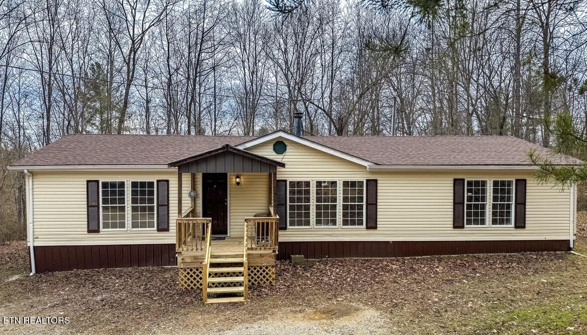135 Harold Brooks Lane Oneida, TN 37841 - Photo 3 of 33 IMG_1088
