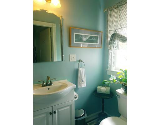 18 Riverside Place Walpole, MA 02081 - Photo 17 of 25 Gallery Image 17