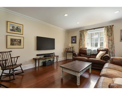 18 Riverside Place Walpole, MA 02081 - Photo 8 of 25 Gallery Image 8