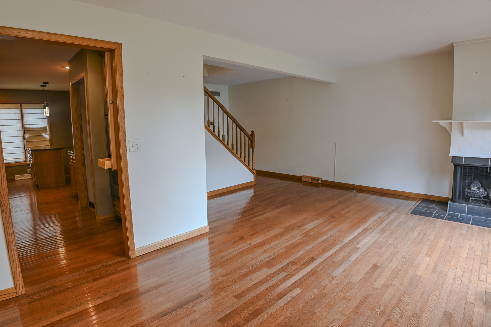 6401 Utica Ridge Road, Unit 28 Davenport, IA 52807 - Photo 7 of 18 Gallery Image 7