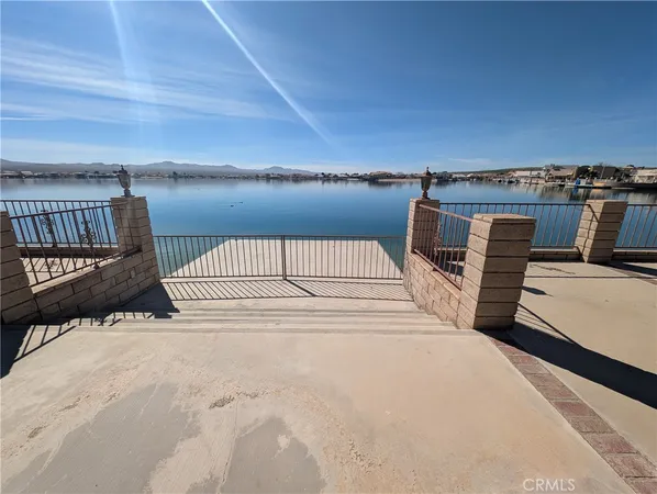 $2,400 | 14413 Rivers Edge Road, Helendale, CA 92342