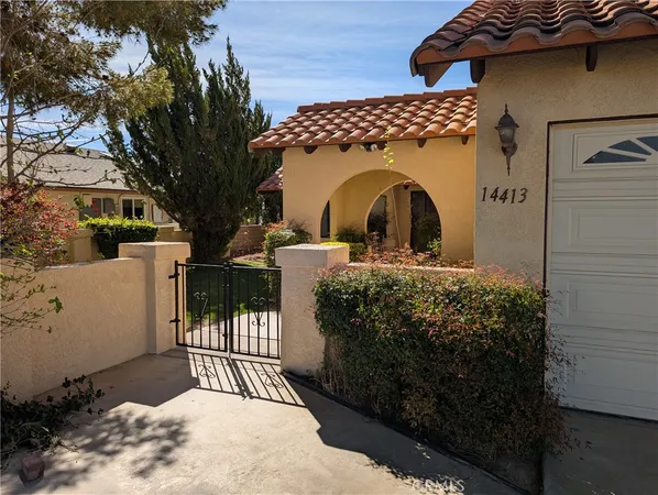 $2,400 | 14413 Rivers Edge Road, Helendale, CA 92342