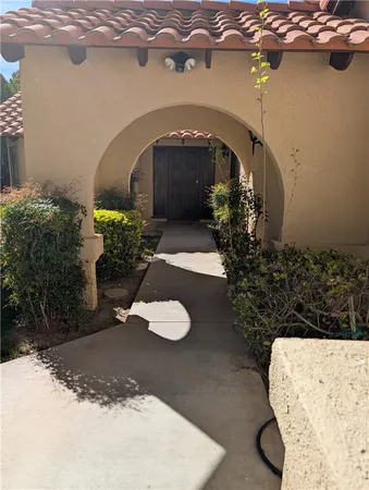 $2,400 | 14413 Rivers Edge Road, Helendale, CA 92342