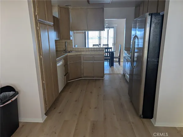 $2,400 | 14413 Rivers Edge Road, Helendale, CA 92342