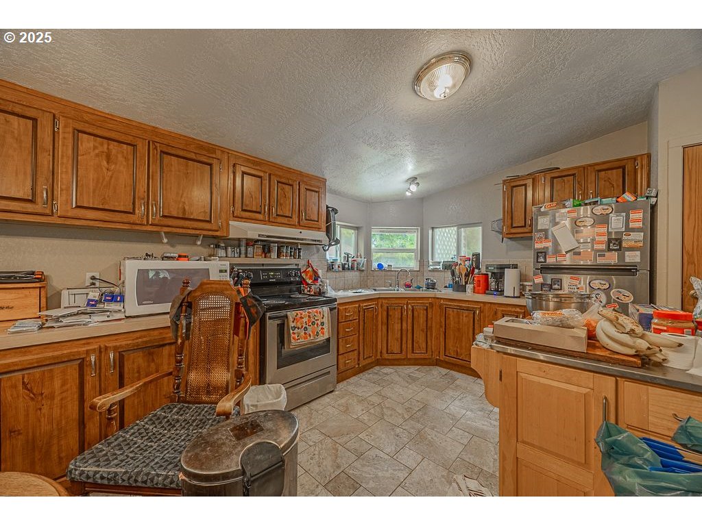 56379 Baker Road Coquille, OR 97423 - Photo 11 of 30 Gallery Image 11