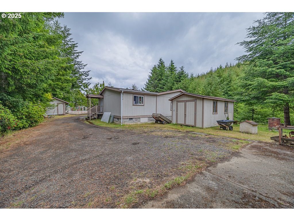 56379 Baker Road Coquille, OR 97423 - Photo 6 of 30 Gallery Image 6