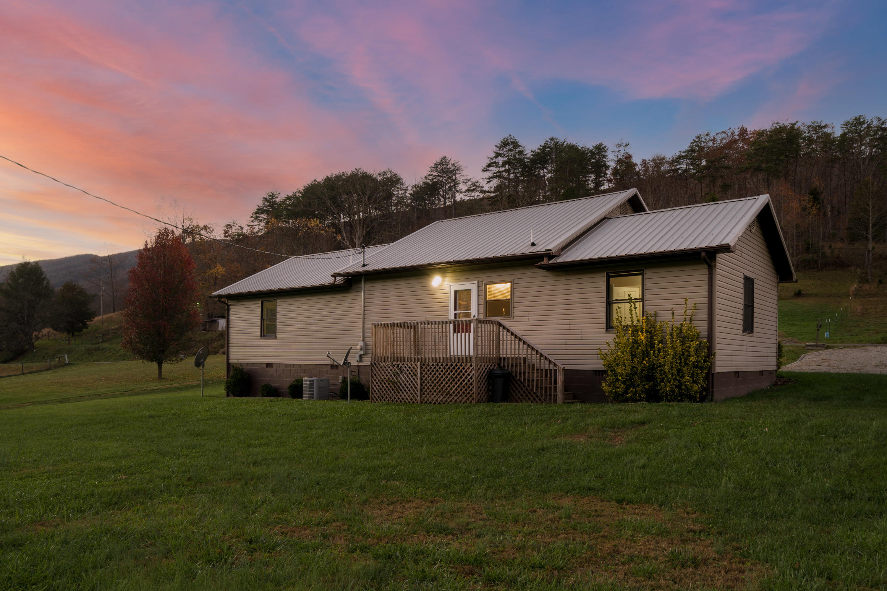 8566 Mendota Road Mendota, VA 24270 - Photo 3 of 48 8566 Mendota Rd (3 of 48)