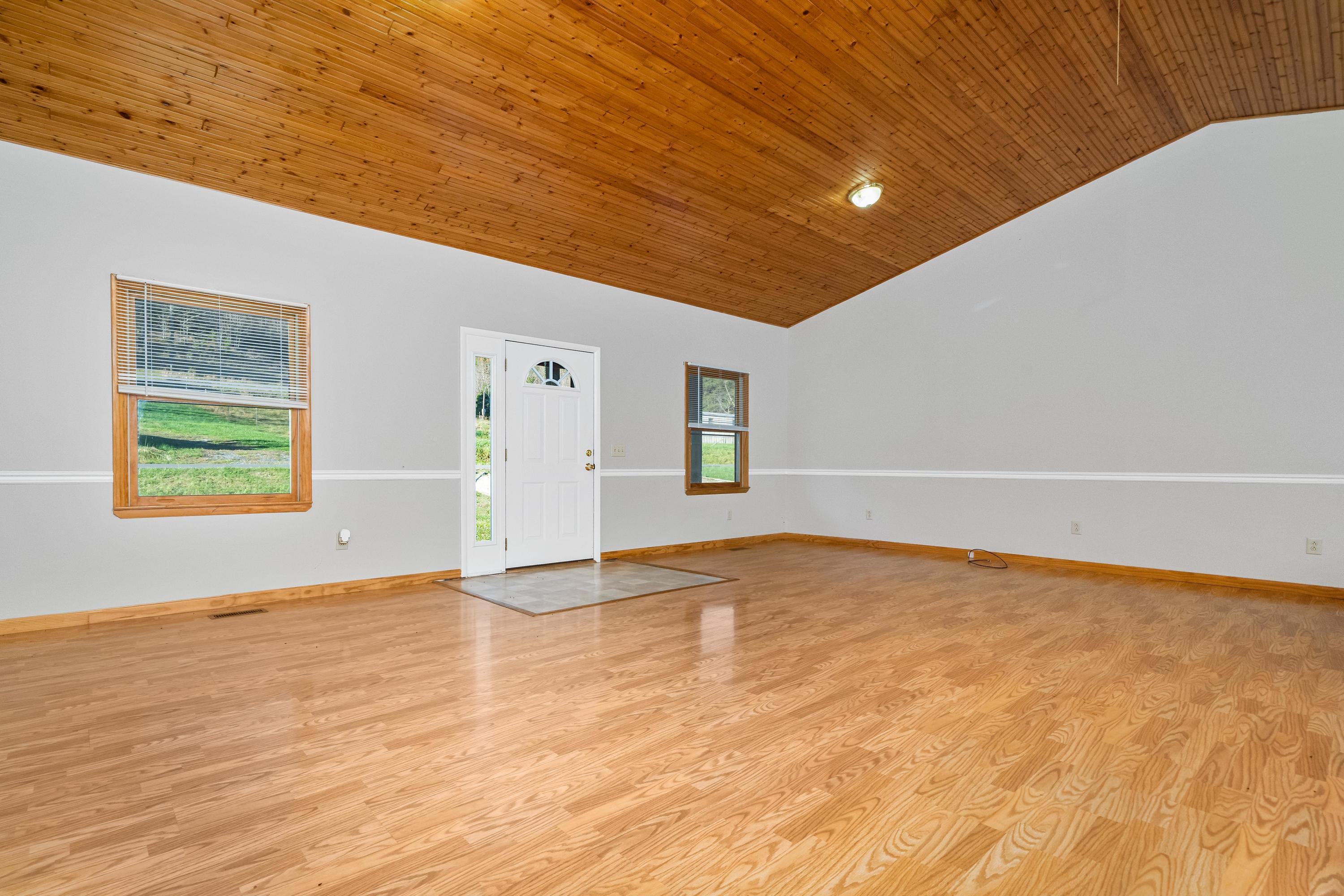 8566 Mendota Road Mendota, VA 24270 - Photo 31 of 48 8566 Mendota Rd (31 of 48)