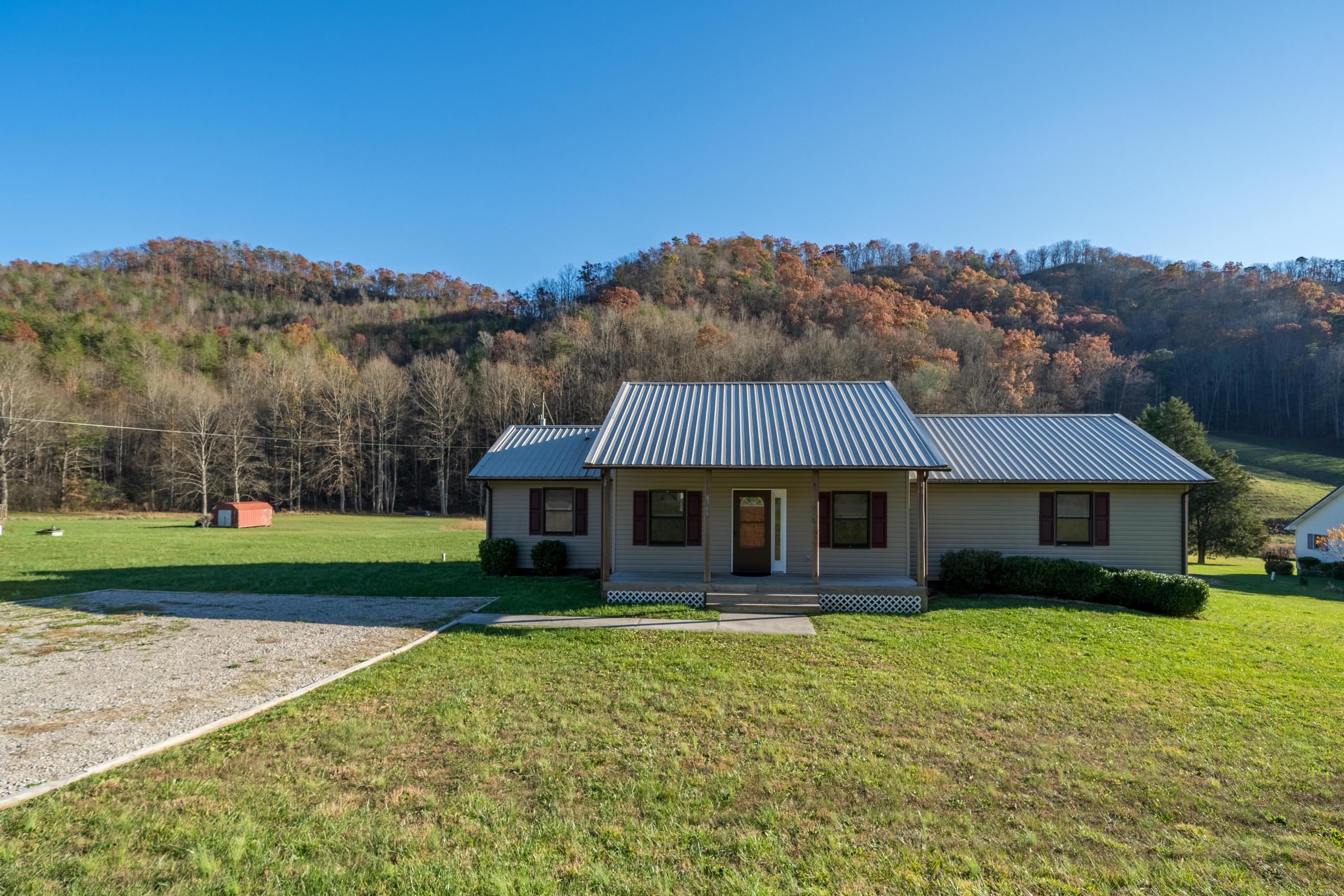 8566 Mendota Road Mendota, VA 24270 - Photo 6 of 48 8566 Mendota Rd (6 of 48)