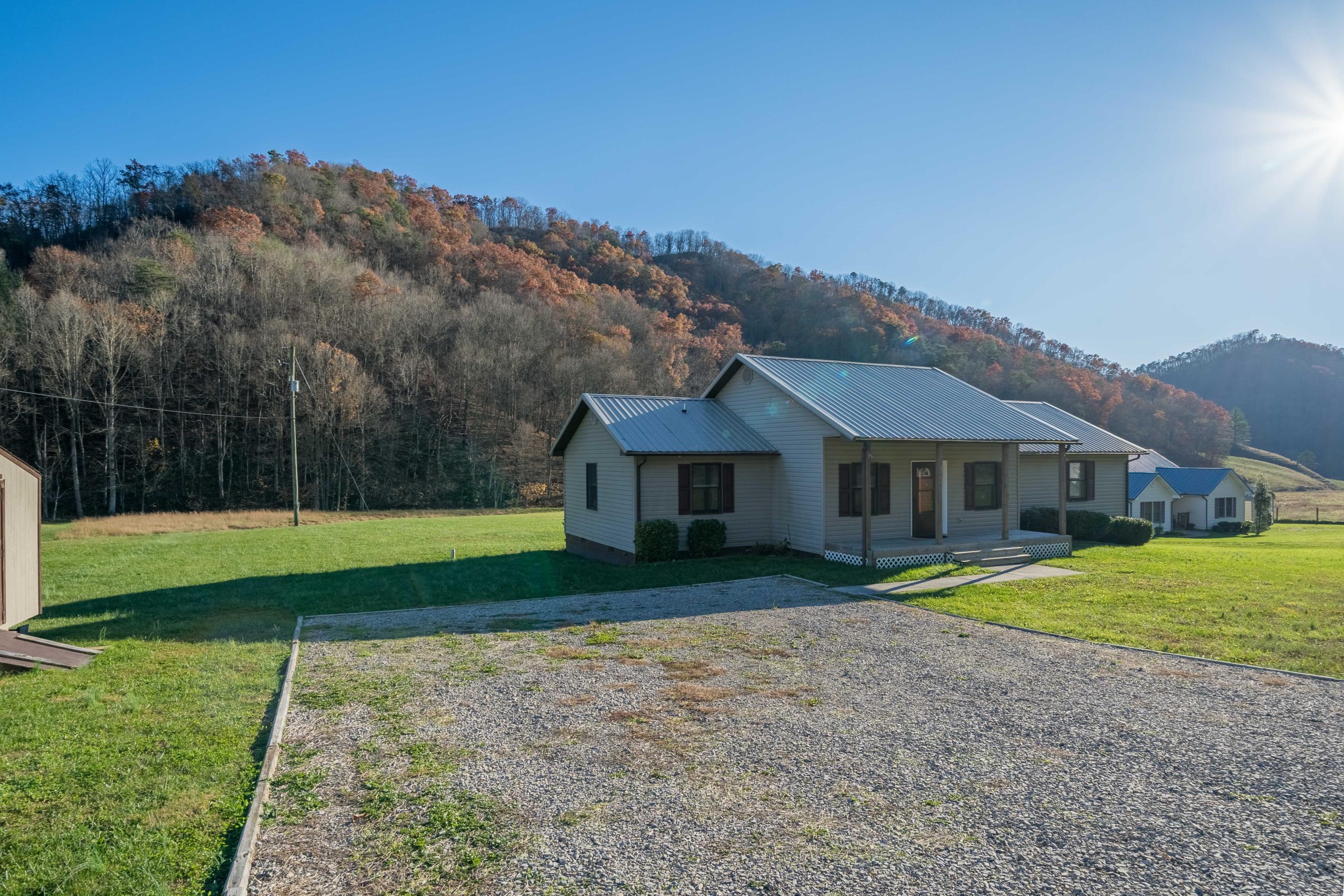 8566 Mendota Road Mendota, VA 24270 - Photo 7 of 48 8566 Mendota Rd (7 of 48)