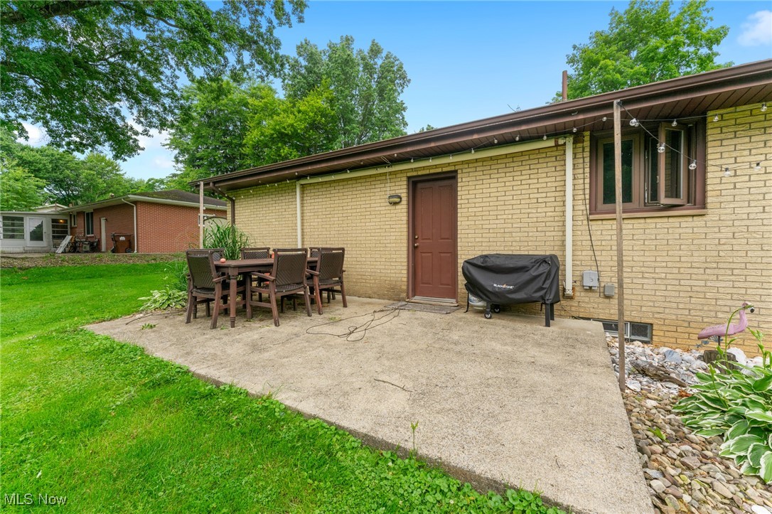 7596 Connelly Road Masury, OH 44438 - Photo 3 of 20 Gallery Image 3