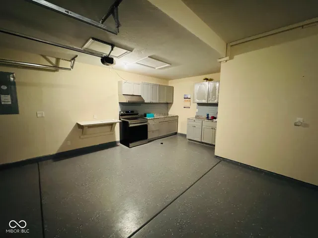 $439,000 | 7301 Deerberg Drive, Indianapolis, IN 46259