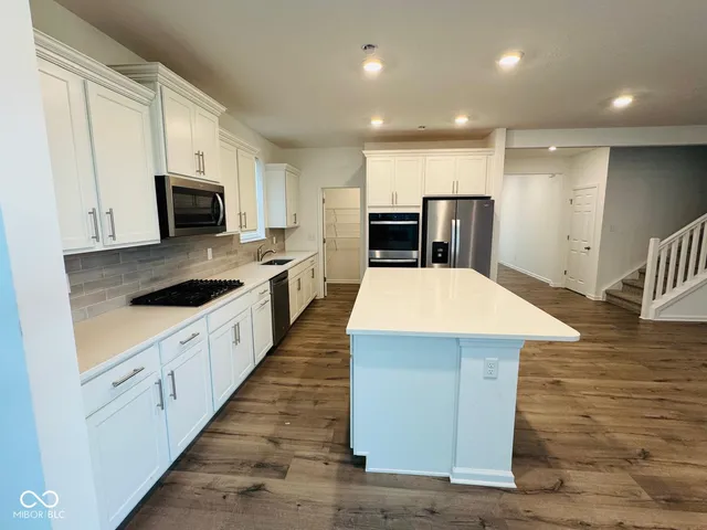 $439,000 | 7301 Deerberg Drive, Indianapolis, IN 46259