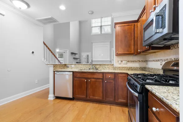 $3,300 | 3551 Bagley Drive, Mount Pleasant, SC 29466