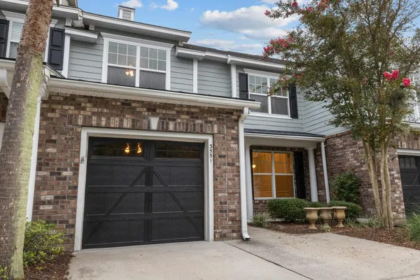 $3,300 | 3551 Bagley Drive, Mount Pleasant, SC 29466