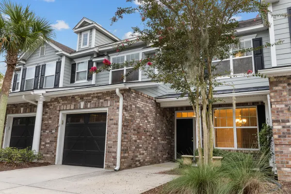 $3,300 | 3551 Bagley Drive, Mount Pleasant, SC 29466